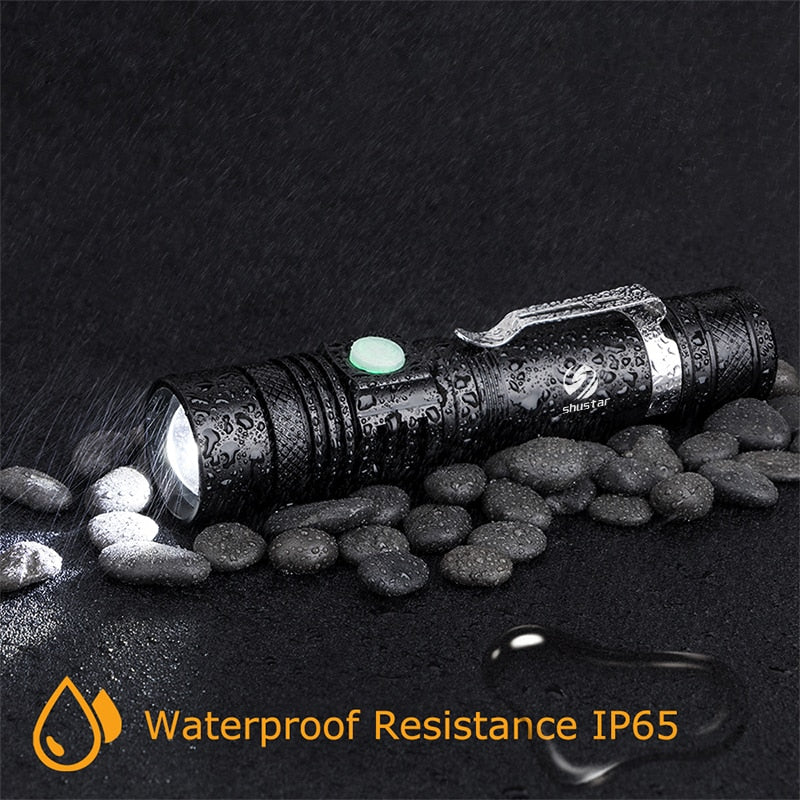 Lampe Torche LED Ultra Puissante et Waterproof LightMax